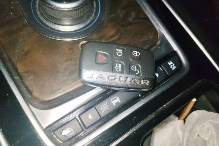 Used Jaguar XFL 2018 XFL 2.0T 250 PS Luxury Edition Vehicle Key