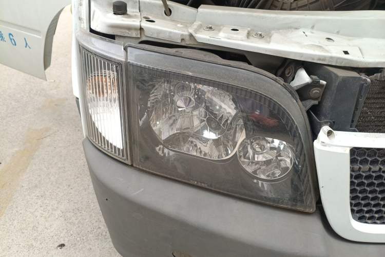 Used Ford Classic Transit 2013 2.8T Diesel Van Short Wheelbase Mid-Roof JX493ZLQ4 Right Front Headlight