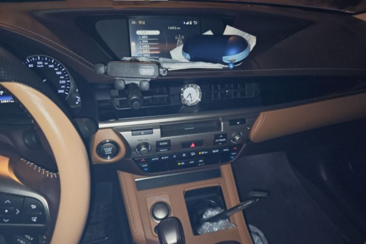 Used Lexus ES 2017 200 30th Anniversary Edition