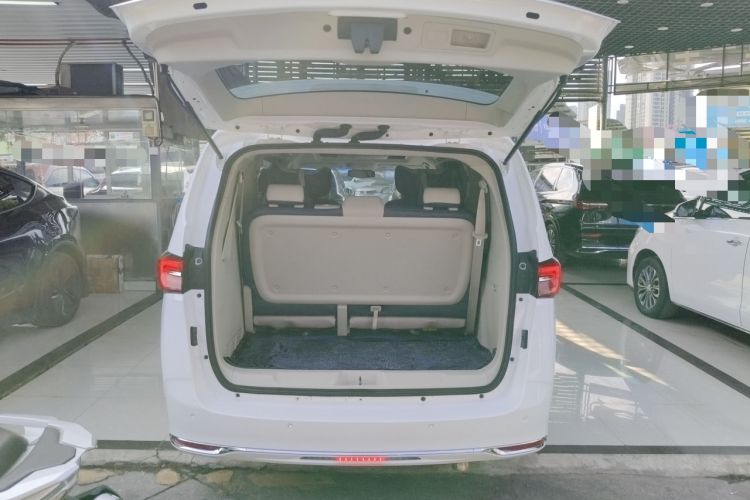 Used Buick GL8 2021 Land Cruiser Executive Class 652T Luxury Model
