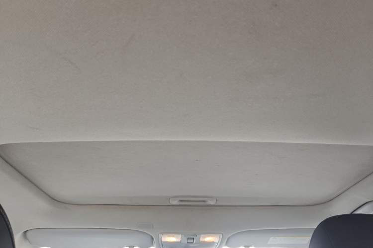 Used Kia K2 2017 Sedan 1.4L Automatic Transmission 15th Anniversary Special Edition GLS