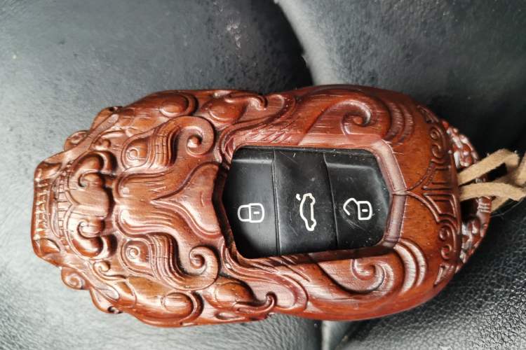 Used Skoda Kodiaq 2019 Facelifted TSI330 7-Seater Two-Wheel-Drive Luxury Enjoyment Edition China VI Standard
