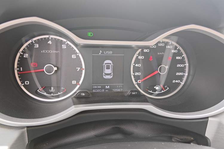 Used Geely Auto Emgrand X7 Sport 2016 1.8TD Manual ZhiShang Model Instrument Cluster