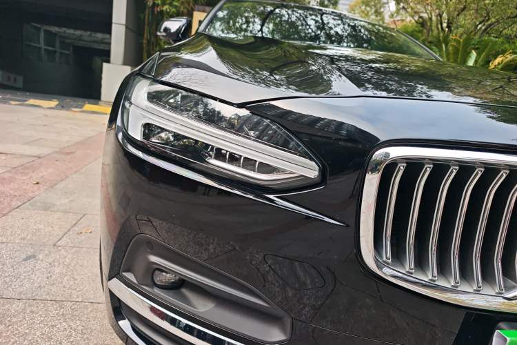 Used Volvo S90 2021 B5 Zhiyuan Luxury Edition Exterior 6