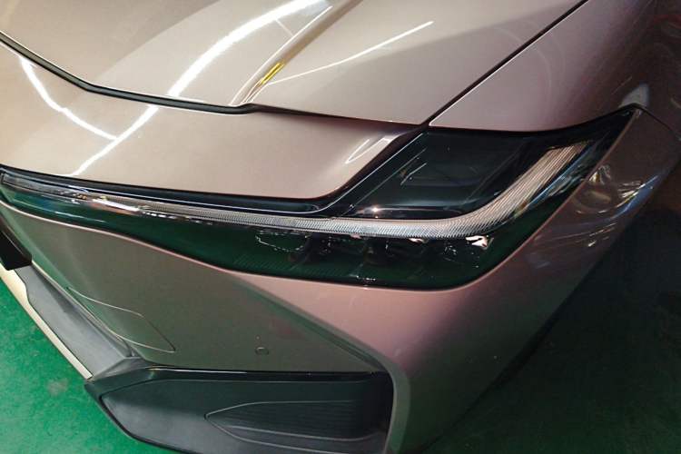 Used Toyota bZ3 2023 616 km Long-Range Premium Left Front Headlight