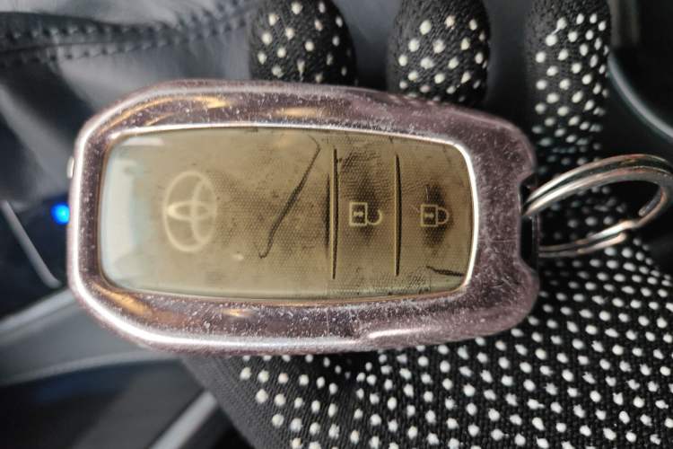 Used Toyota Harrier 2022 2.0L CVT Two-Wheel Drive Deluxe Edition Vehicle Key