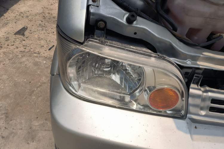 Used Dongfeng Xiaokang K07II 2013 1.0L Base Version Right Front Headlight
