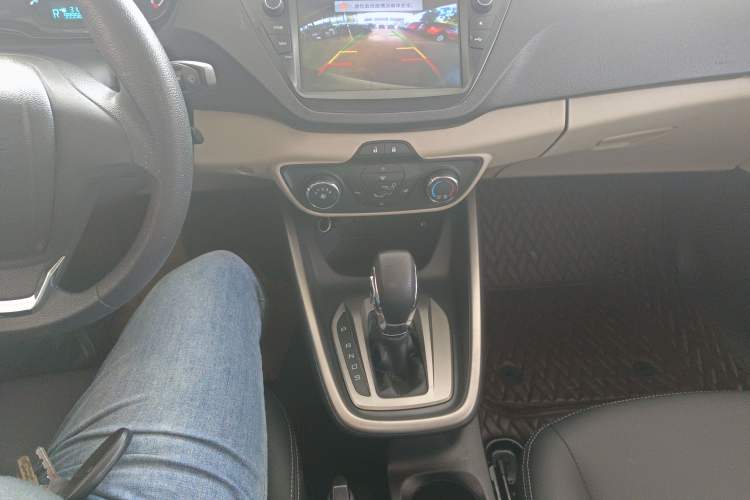 Used Ford Escort 2015 1.5L Automatic Comfort Edition
