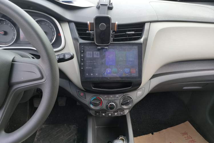 Used Chevrolet Sail 2015 Sail 3 1.5L Manual with Ideal Sunroof Edition Audio And AC Panel