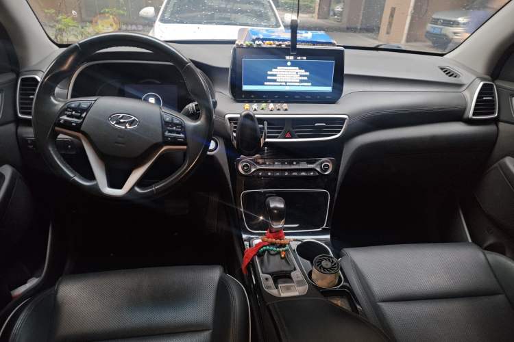 Used Hyundai Tucson 2020 280TGDi Two-Wheel-Drive GLS Smart Connectivity Version China VI Standard
