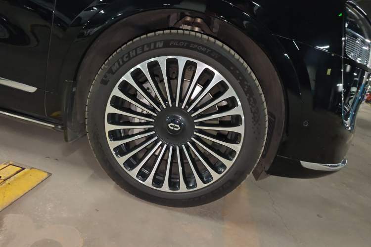 Used Hima AITO M9 2024 Range-Extended Ultra Version 52 kWh 6-Seater Model