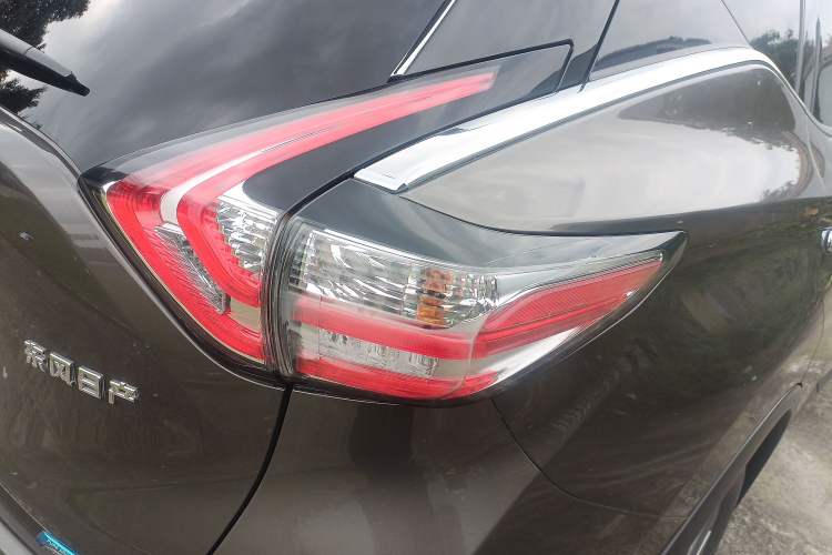 Used Nissan Murano 2021 2.5L XL Two-Wheel Drive Smart Connect Luxury Edition