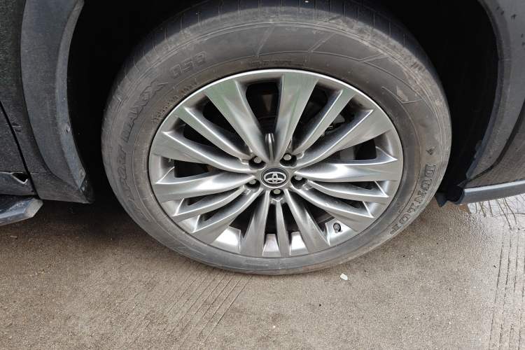 Used Toyota Highlander 2022 Dual-Engine 2.5L Four-Wheel Drive Prestige Version 7 Seats