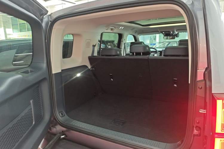 Used Formula Leopard 5 2025 TianShen Intelligent Driving Ultra Edition Trunk