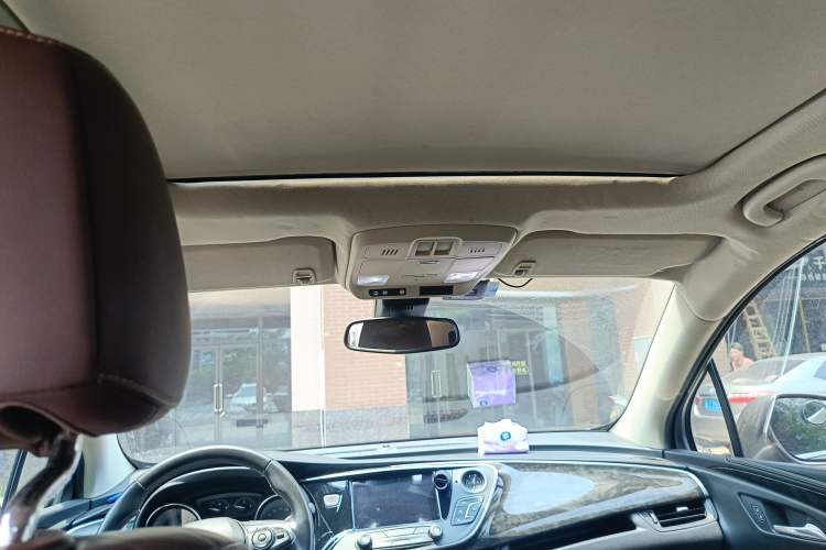 Used Buick Envision 2014 28T Four-Wheel Drive Luxury Model Headliner