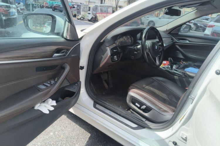 Used BMW 5 Series New Energy 2018 530Le Luxury Package Driver Seat