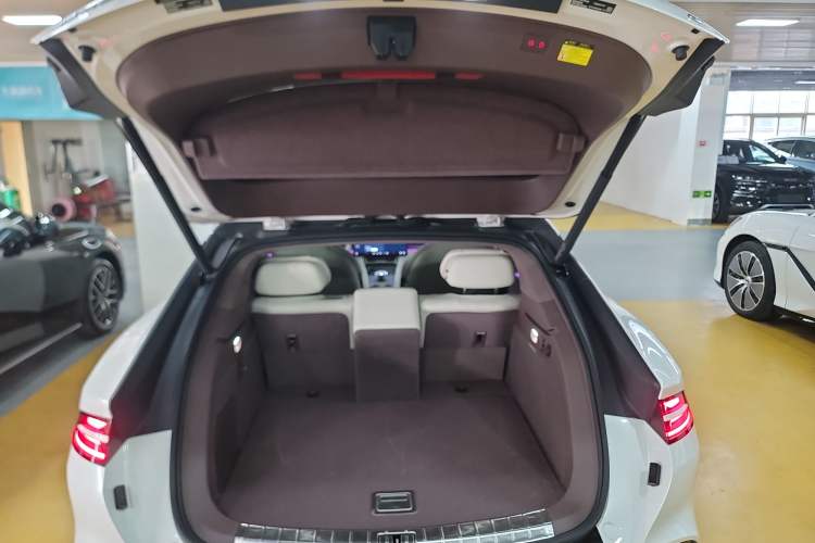 Used Denza Z9GT 2024 1100 Four-Wheel Drive Max Edition
