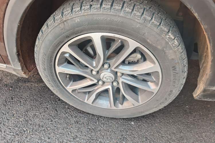 Used Baojun 730 2017 1.5T Manual Fashion Version 7 Seats China V Emission Standard