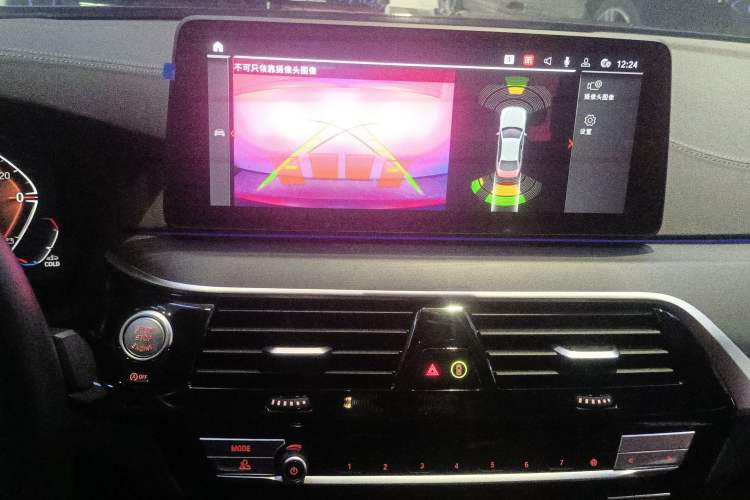 Used BMW 5 Series 2023 530Li Leading Model M Sport Package Audio And AC Panel