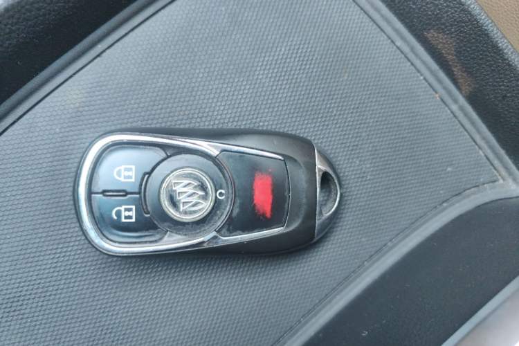 Used Buick GL8 2018 ES 28T Premium Model China VI Standard
