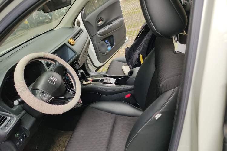 Used Honda Vezel 2020 1.5L CVT Pioneer Edition Left Front Seat