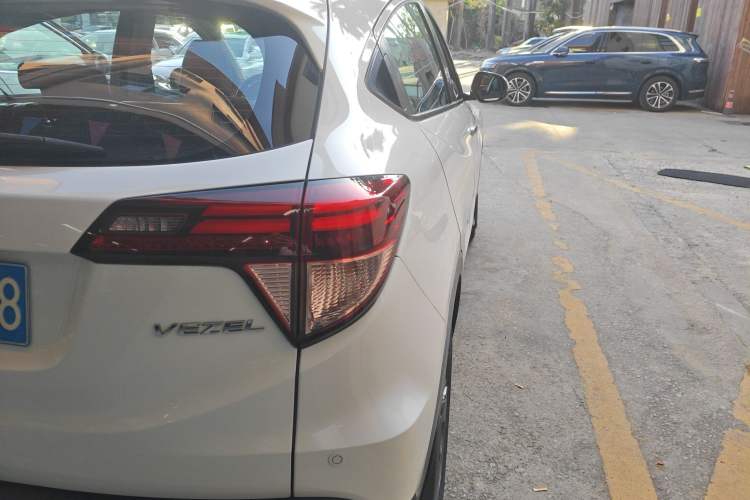 Used Honda Vezel 2017 1.8L CVT Two-Wheel Drive Luxury Model