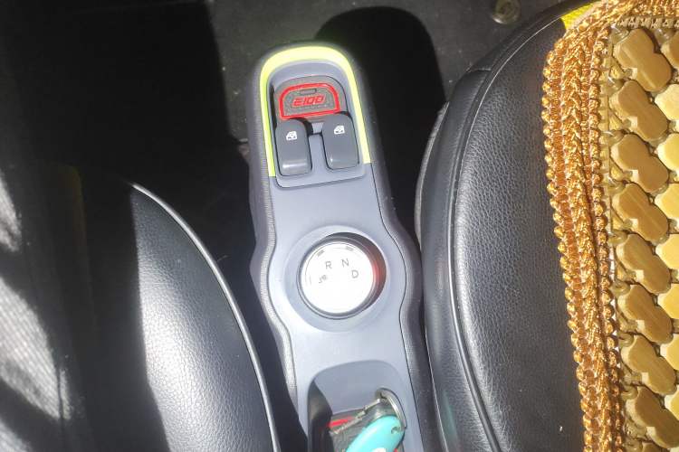 Used Baojun E100 2020 305KM Smart Enjoyment Version Gear Lever