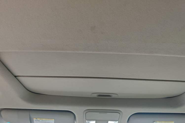 Used BYD M6 2015 2.4L Automatic Prestige Edition
