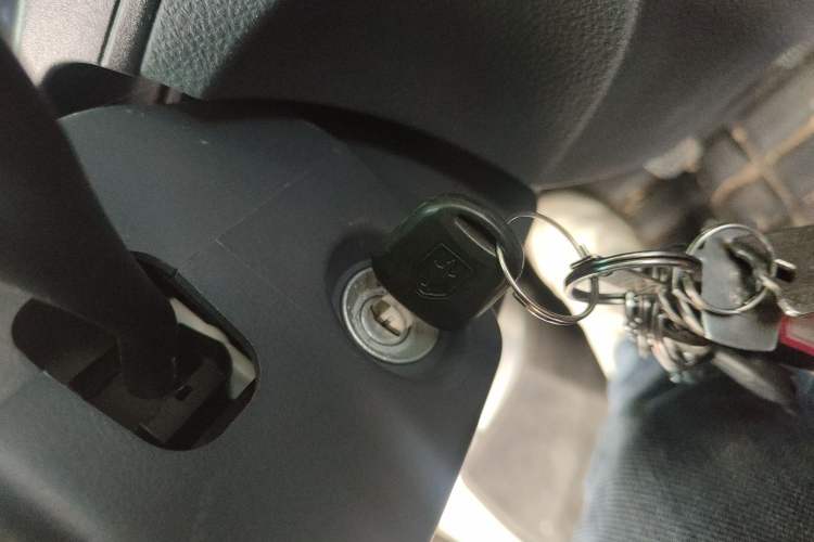 Used Jinbei Hiace X30 2024 1.5L Champion Edition Passenger Vehicle 5/6/7 Seats
