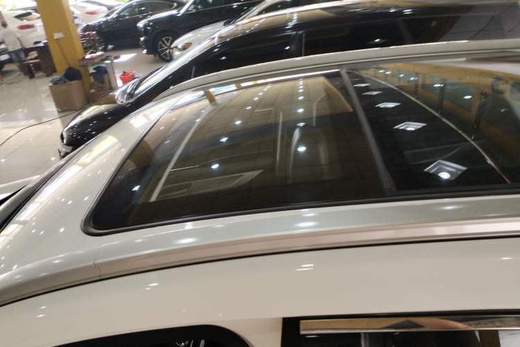 Used Soueast DX7 2018 Prime 1.5T Automatic Smart Connect Starry Sky Edition China V Standard