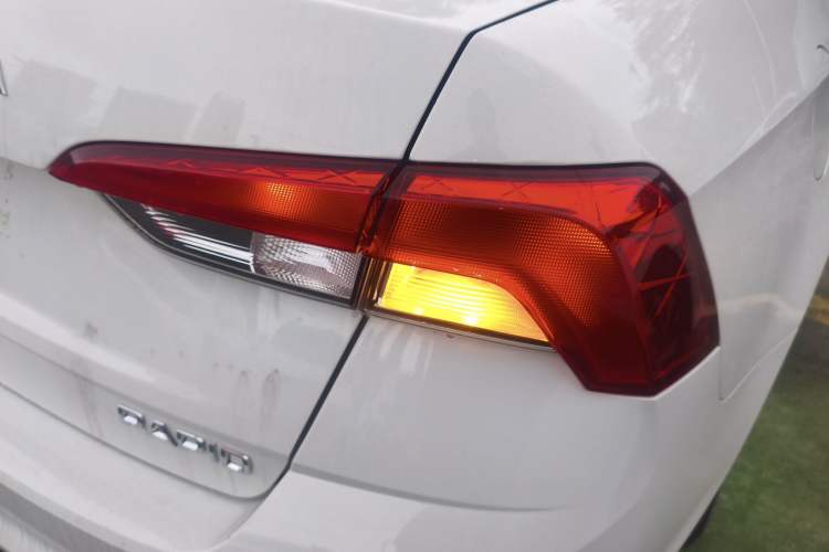 Used Skoda Rapid 2022 1.5L Automatic Comfort Edition
