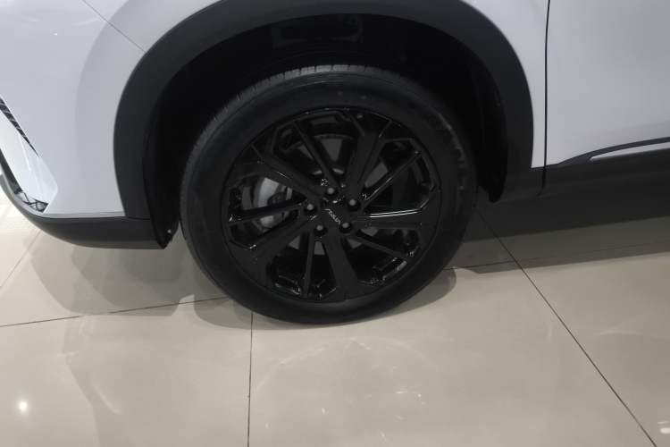 Used Dongfeng Aeolus Huge 2025 Mach Power 1.5T Luxury Version
