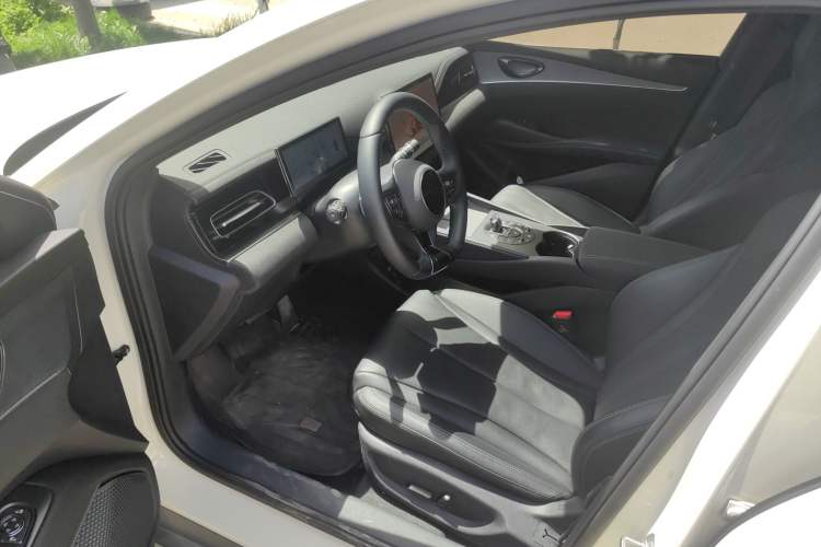 Used BYD Seal 06 New Energy 2025 DM-i Smart Drive 120KM Deluxe Model Driver Seat