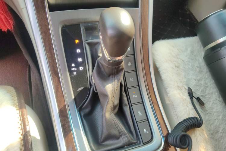 Used Roewe e950 2017 50T Hybrid Connected Executive Edition