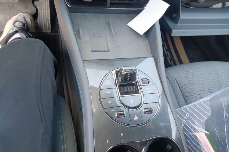 Used BYD Seal 06GT 2025 Intelligent Driving Version 605 Heatwave Edition Gear Lever