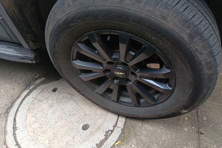 Used Formula Leopard 5 2023 Explore Edition
