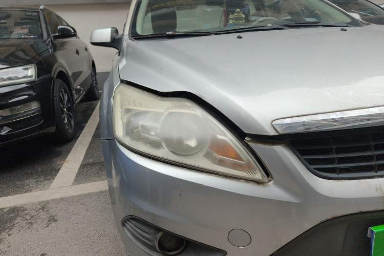 Used Ford Focus 2011 Sedan 1.8L Manual Comfort Model