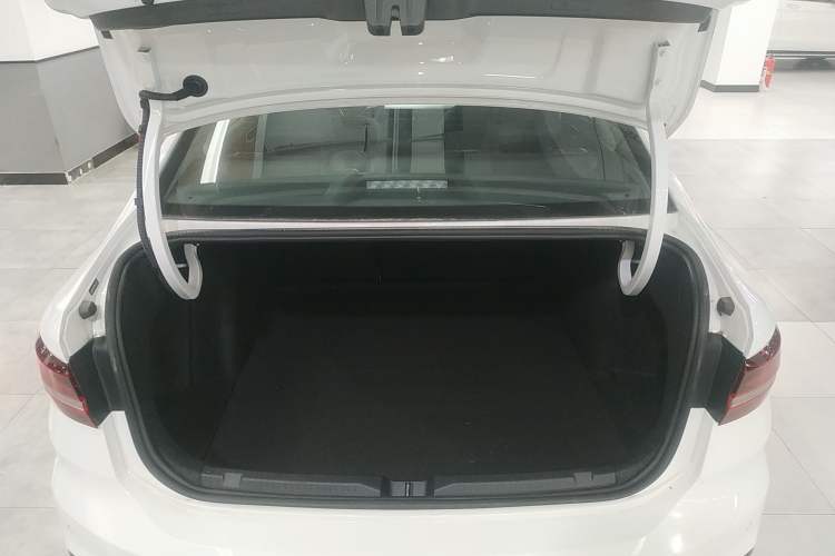 Used Volkswagen Lavida 2024 300TSI DSG Starry Sky Leading Edition Trunk