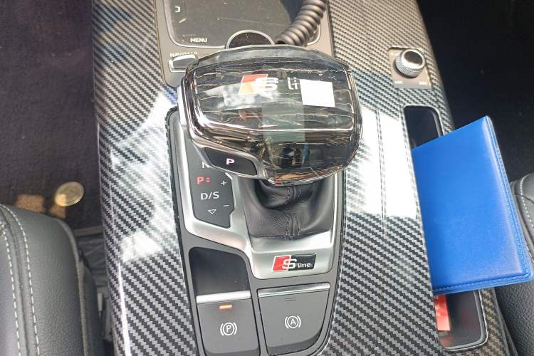 Used Audi Q5L 2020 45 TFSI Prestige Fashion Model Gear Lever