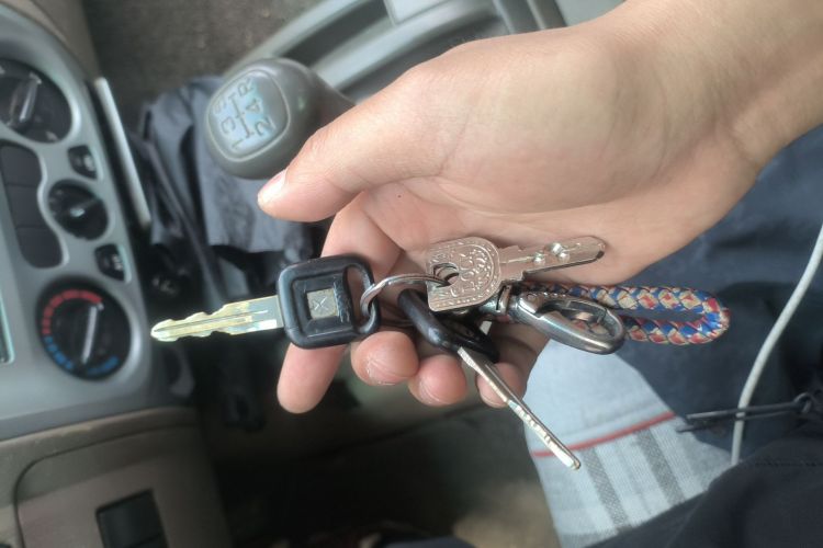 Used JMC Baodian 2016 2.8T New Value-Added Diesel Two-Wheel Drive Standard Version Long Wheelbase – JX493ZLQ4G Vehicle Key