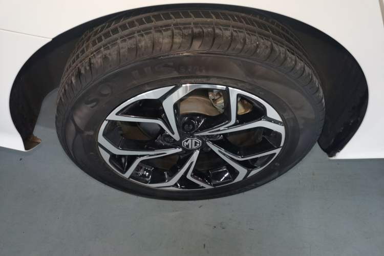 Used MG 5 2023 180 DVVT CVT Fashion Edition
