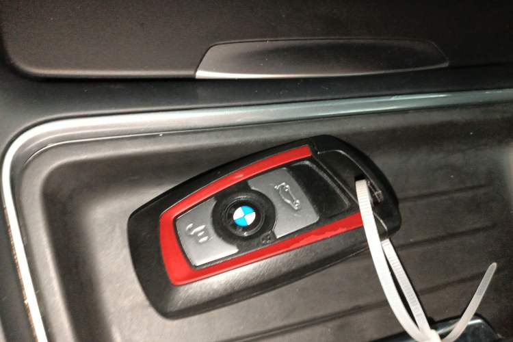 Used BMW 3 Series 2013 316i Sport Design Package Interior 1