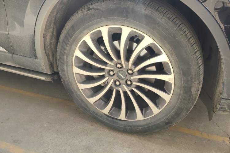 Used Lincoln Aviator 2023 3.0T V6 All-Wheel-Drive Zunya Cruise Version Six Seats
