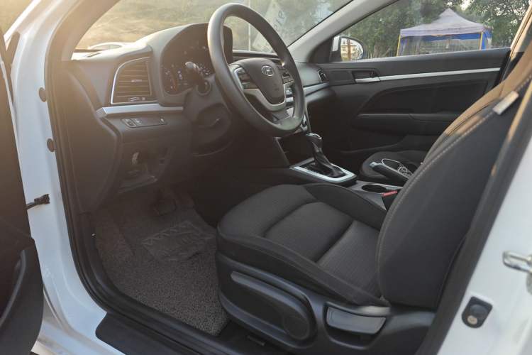 Used Hyundai Elantra (6th Generation / Lingdong) 2016 1.6L Automatic ZhiXuan – Elite Version