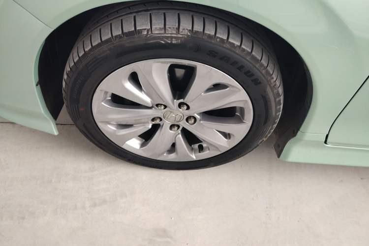 Used Honda Jade 2017 1.8L automatic Comfort version 5 seats