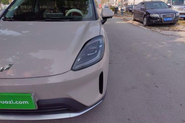 Used Wuling Bingo S 2025 Model 430km Deluxe Edition
