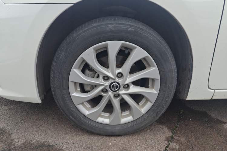 Used Nissan Sylphy 2021 Classic 1.6XL CVT Luxury Edition Left Front Wheel Hub