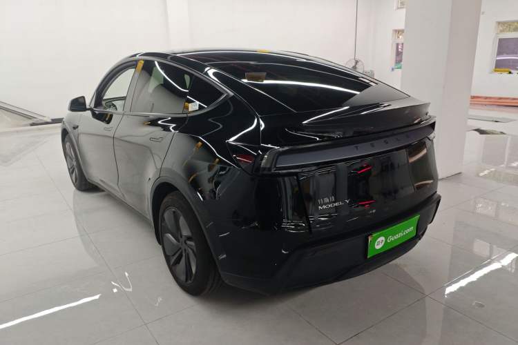 Used Tesla Model Y 2025 Rear-Wheel-Drive Version