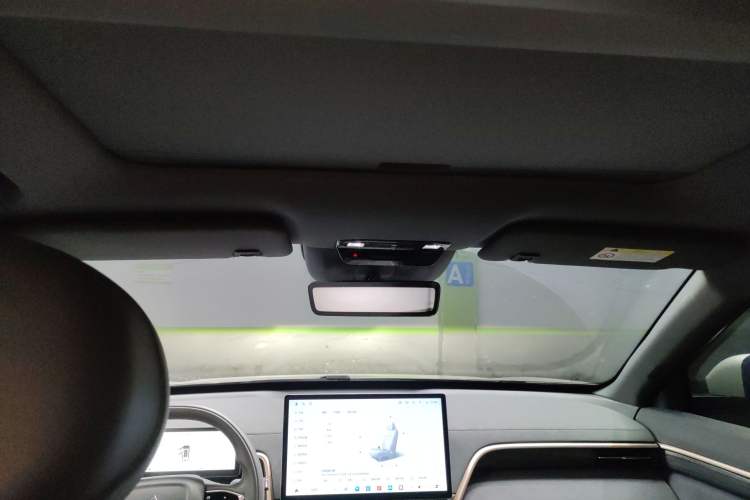 Used Dongfeng eπ eπ008 2024 210Max Range-Extended Version 6 Seats Headliner