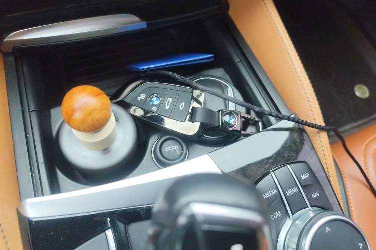 Used BMW 5 Series 2018 Restyled 530Li Leading Edition M Sport Package